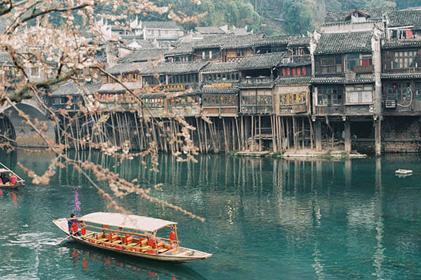 phượng hoàng cổ trấn